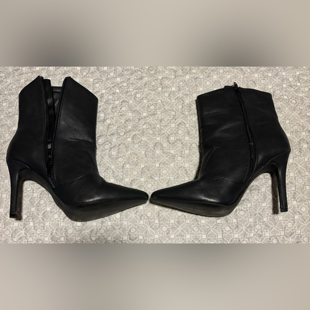 Black ankle bootie